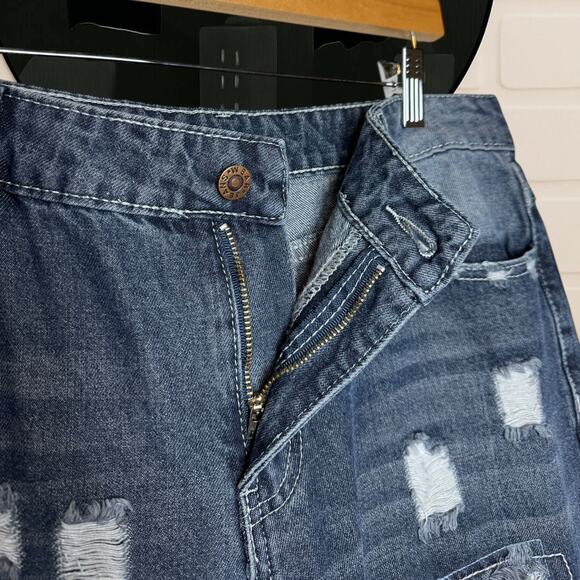 Green Bay Packers Game Day Distressed Jeans - Picture 3 of 5